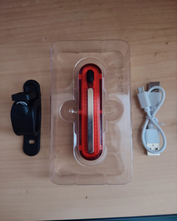 Luz Posterior ROCKBROS 160 Lumens, COB LED, Recargable USB
