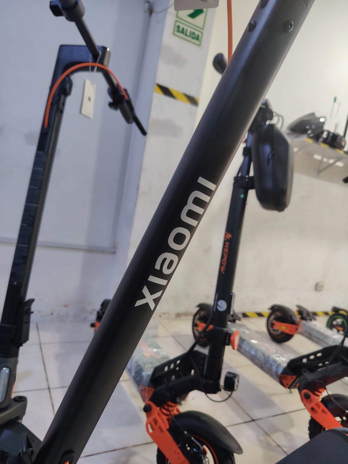 SCOOTER ELÉCTRICO XIAOMI 6 PRO - ARO 12 - Imagen 3