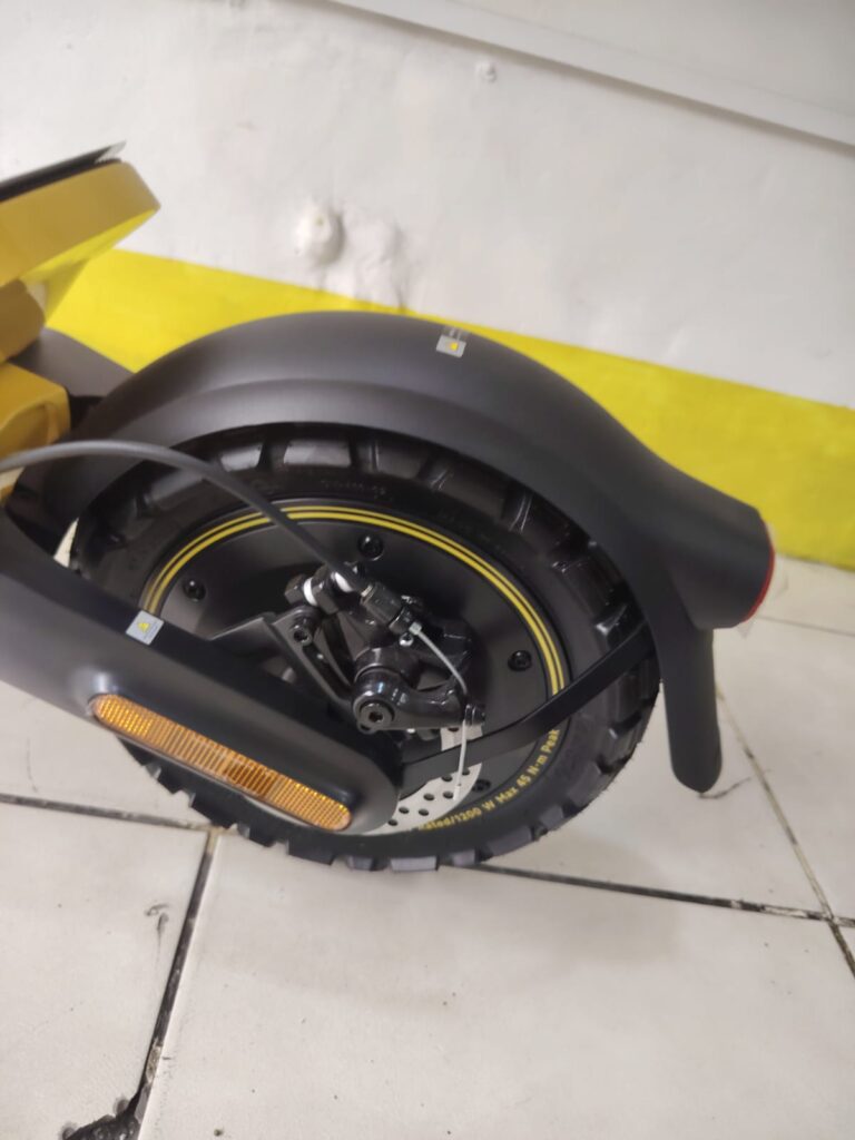 Xiaomi Electric Scooter 6 Ultra